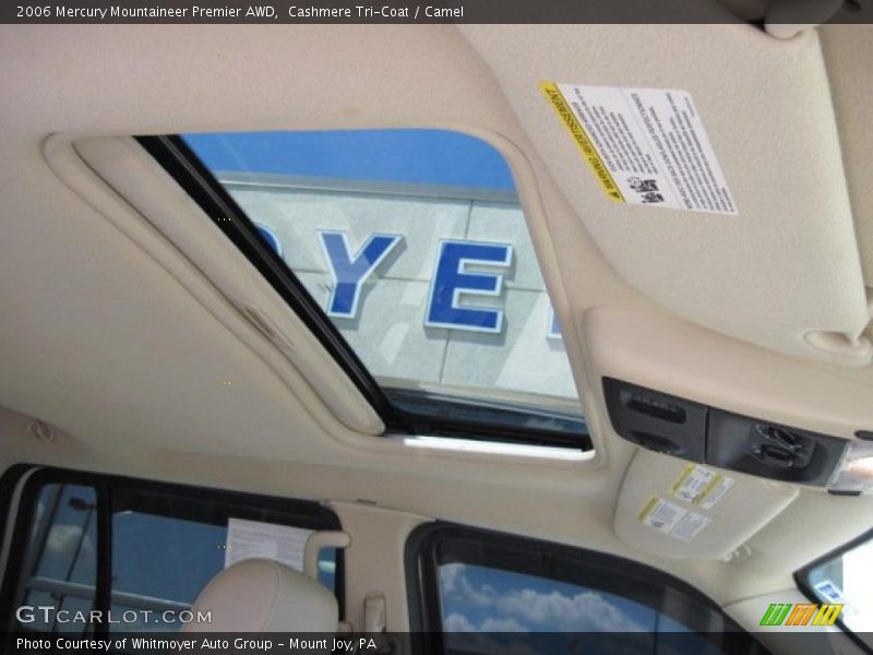 Sunroof of 2006 Mountaineer Premier AWD