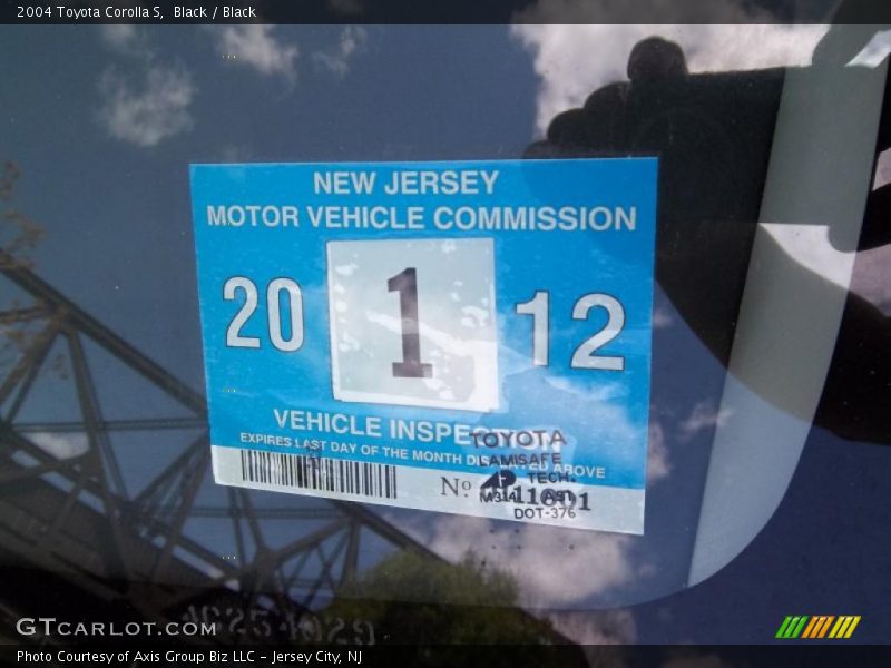 Black / Black 2004 Toyota Corolla S