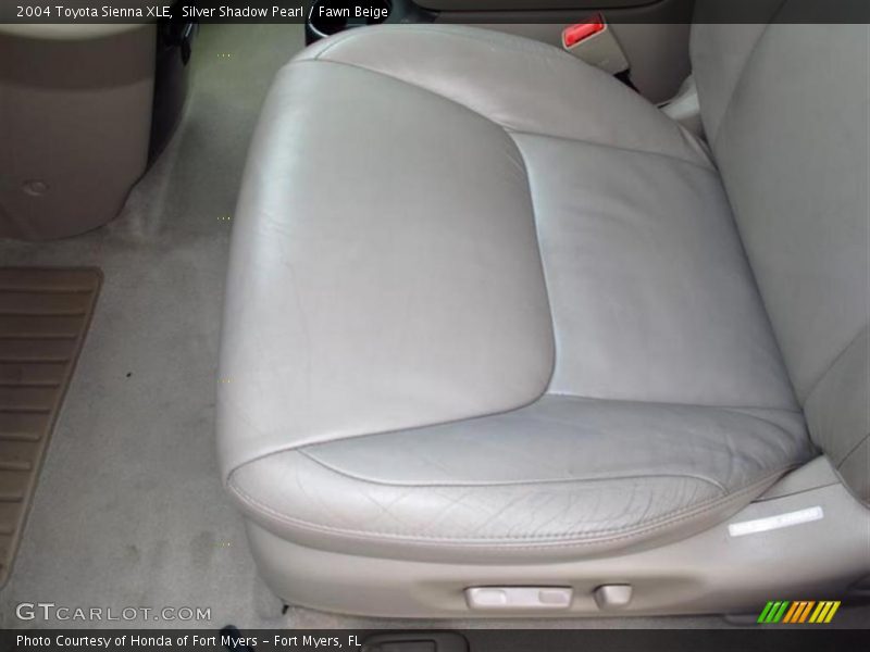 Silver Shadow Pearl / Fawn Beige 2004 Toyota Sienna XLE
