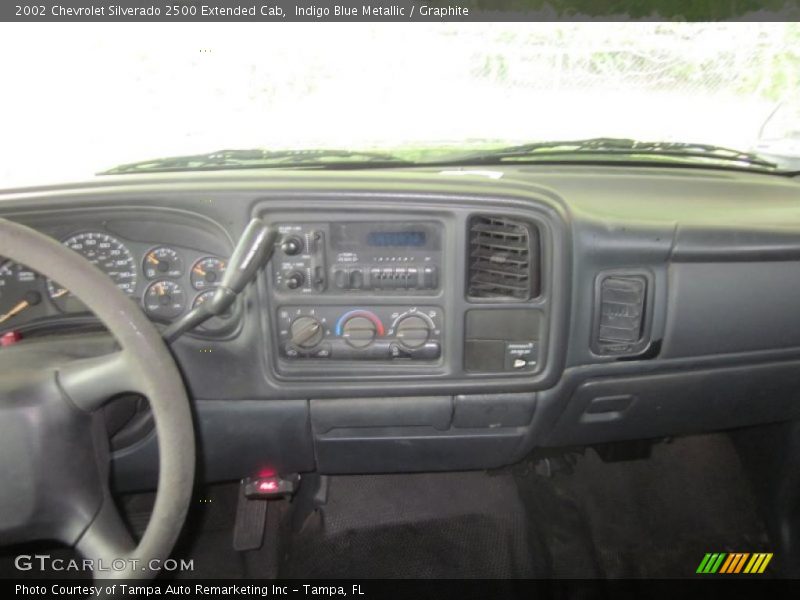 Indigo Blue Metallic / Graphite 2002 Chevrolet Silverado 2500 Extended Cab