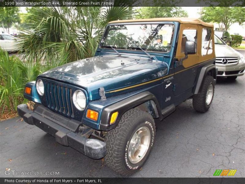 Front 3/4 View of 1998 Wrangler Sport 4x4