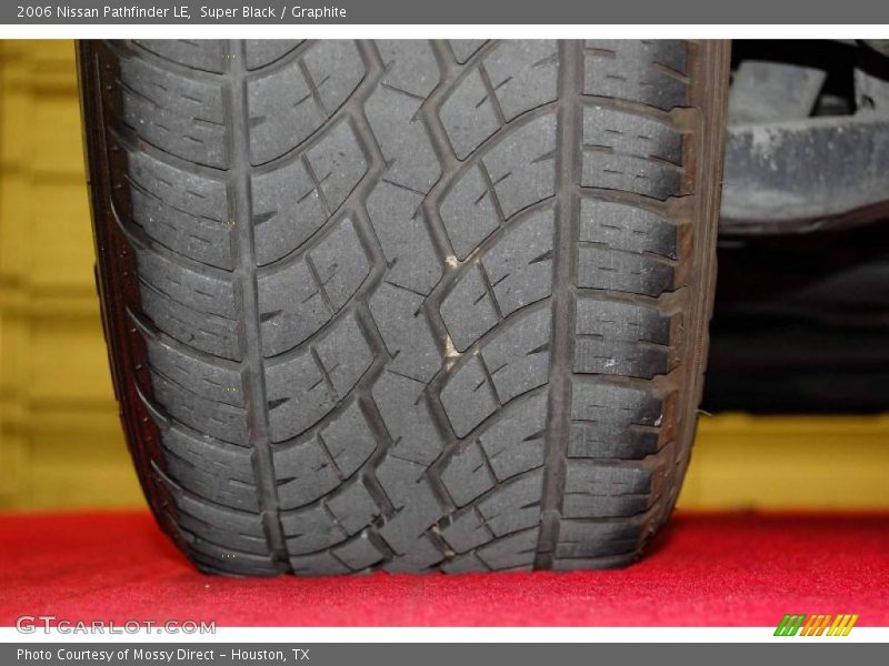 Super Black / Graphite 2006 Nissan Pathfinder LE