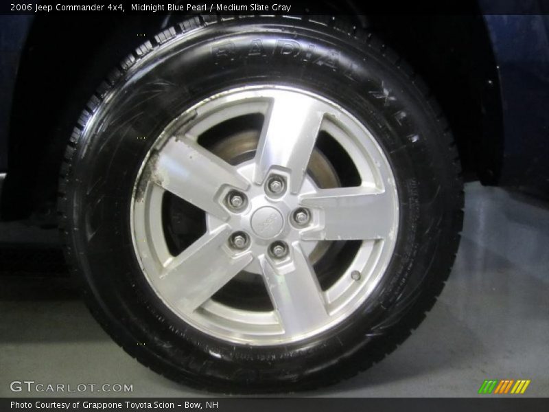 Midnight Blue Pearl / Medium Slate Gray 2006 Jeep Commander 4x4