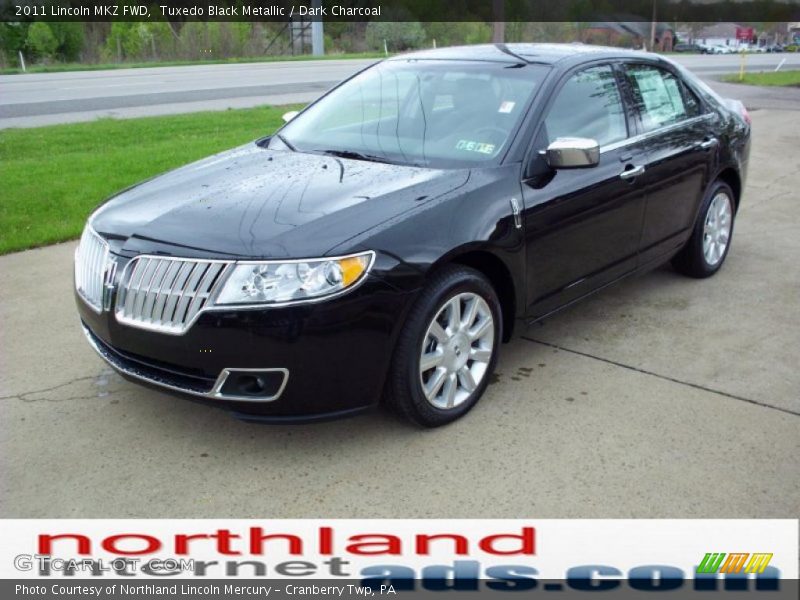 Tuxedo Black Metallic / Dark Charcoal 2011 Lincoln MKZ FWD