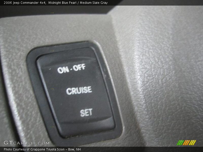 Midnight Blue Pearl / Medium Slate Gray 2006 Jeep Commander 4x4