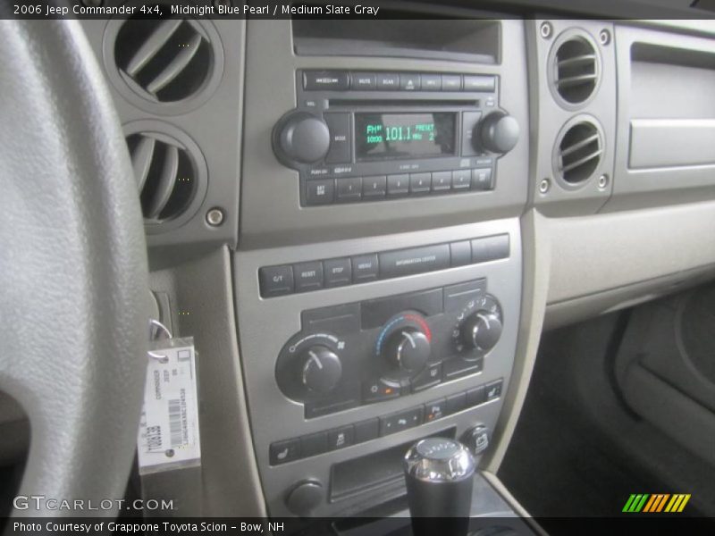 Midnight Blue Pearl / Medium Slate Gray 2006 Jeep Commander 4x4