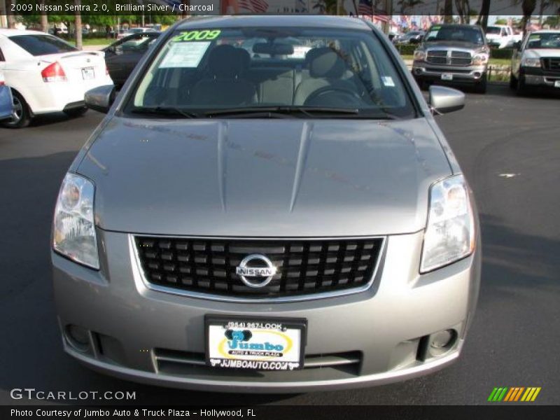 Brilliant Silver / Charcoal 2009 Nissan Sentra 2.0