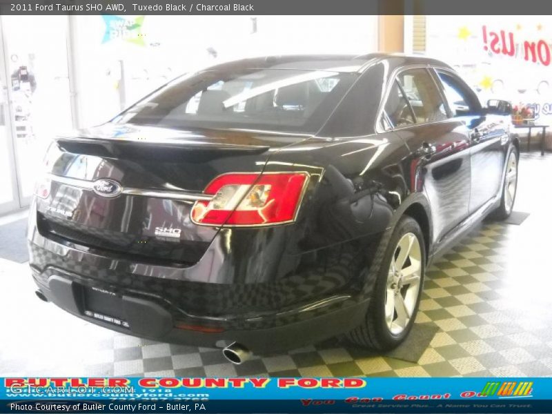 Tuxedo Black / Charcoal Black 2011 Ford Taurus SHO AWD