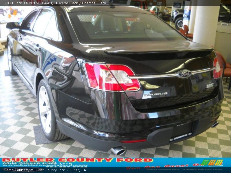 Tuxedo Black / Charcoal Black 2011 Ford Taurus SHO AWD