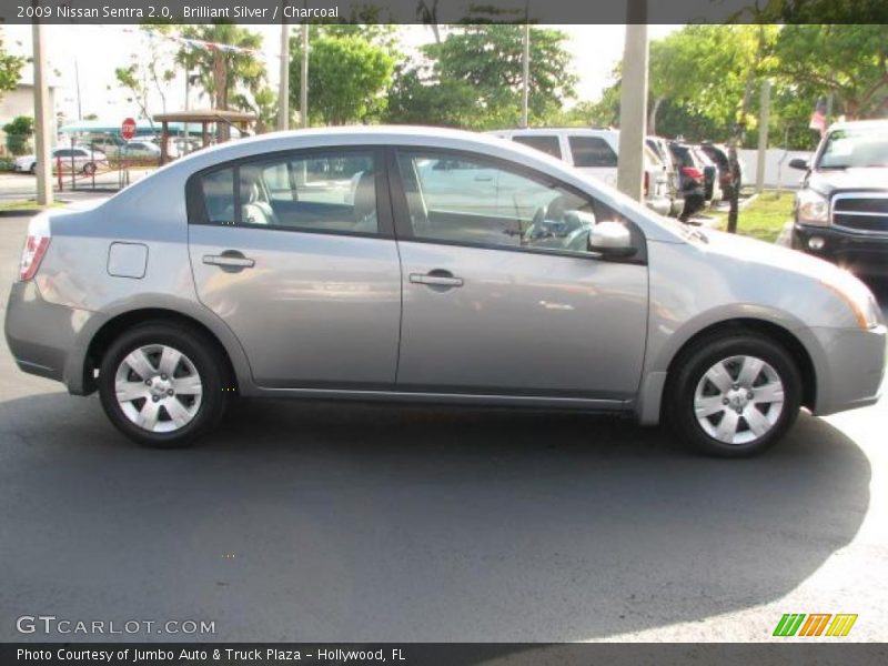 Brilliant Silver / Charcoal 2009 Nissan Sentra 2.0