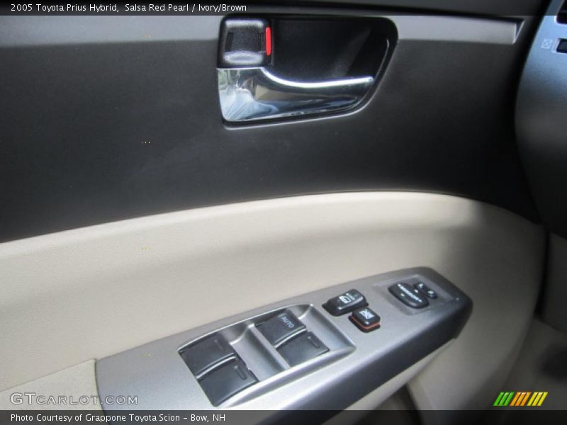 Salsa Red Pearl / Ivory/Brown 2005 Toyota Prius Hybrid