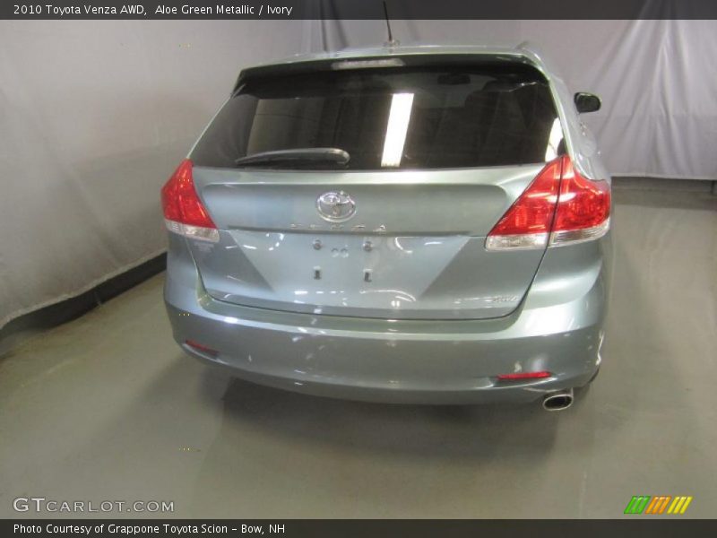 Aloe Green Metallic / Ivory 2010 Toyota Venza AWD
