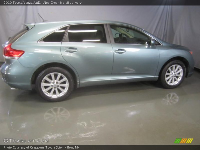 Aloe Green Metallic / Ivory 2010 Toyota Venza AWD
