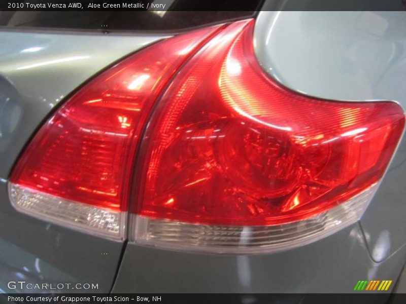 Aloe Green Metallic / Ivory 2010 Toyota Venza AWD