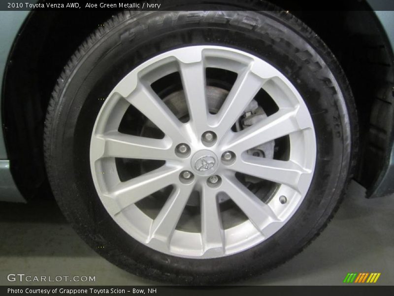 Aloe Green Metallic / Ivory 2010 Toyota Venza AWD