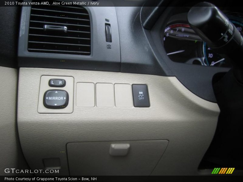 Aloe Green Metallic / Ivory 2010 Toyota Venza AWD