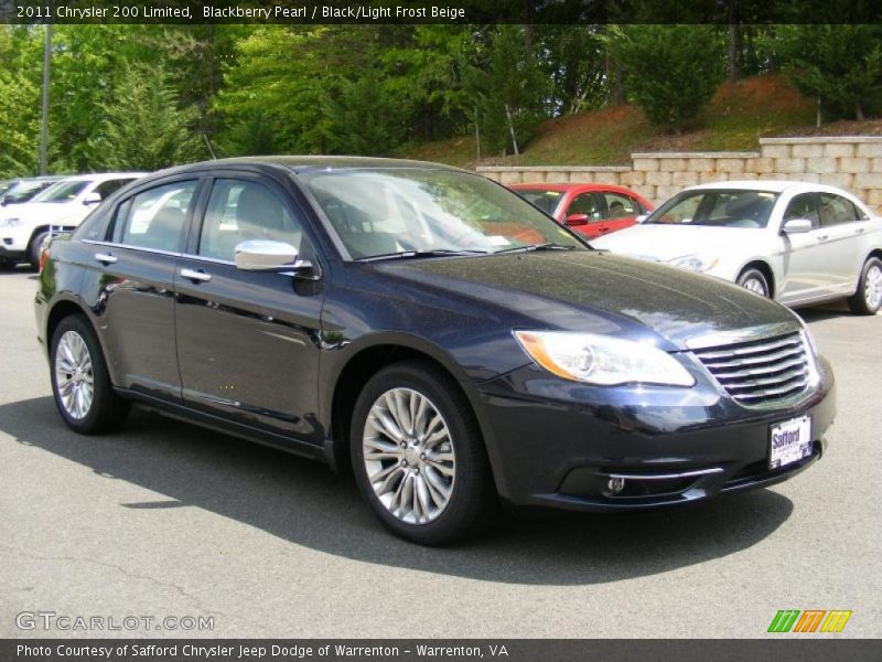 Blackberry Pearl / Black/Light Frost Beige 2011 Chrysler 200 Limited