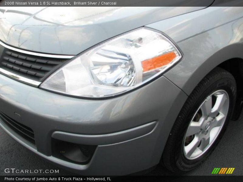 Brilliant Silver / Charcoal 2008 Nissan Versa 1.8 SL Hatchback