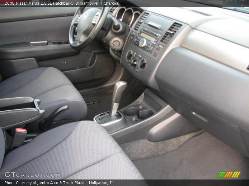Brilliant Silver / Charcoal 2008 Nissan Versa 1.8 SL Hatchback