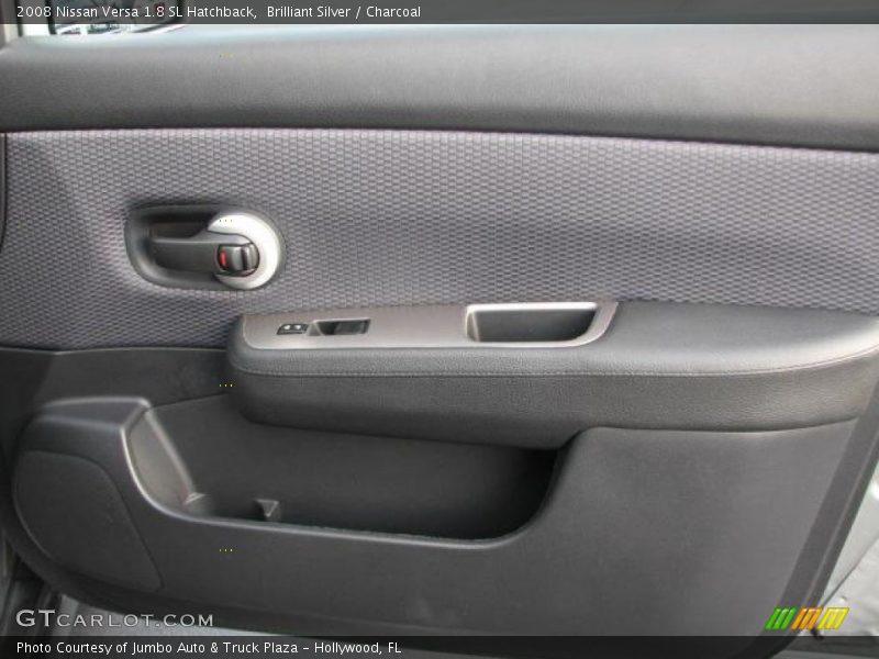 Brilliant Silver / Charcoal 2008 Nissan Versa 1.8 SL Hatchback