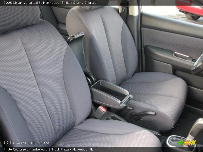 Brilliant Silver / Charcoal 2008 Nissan Versa 1.8 SL Hatchback