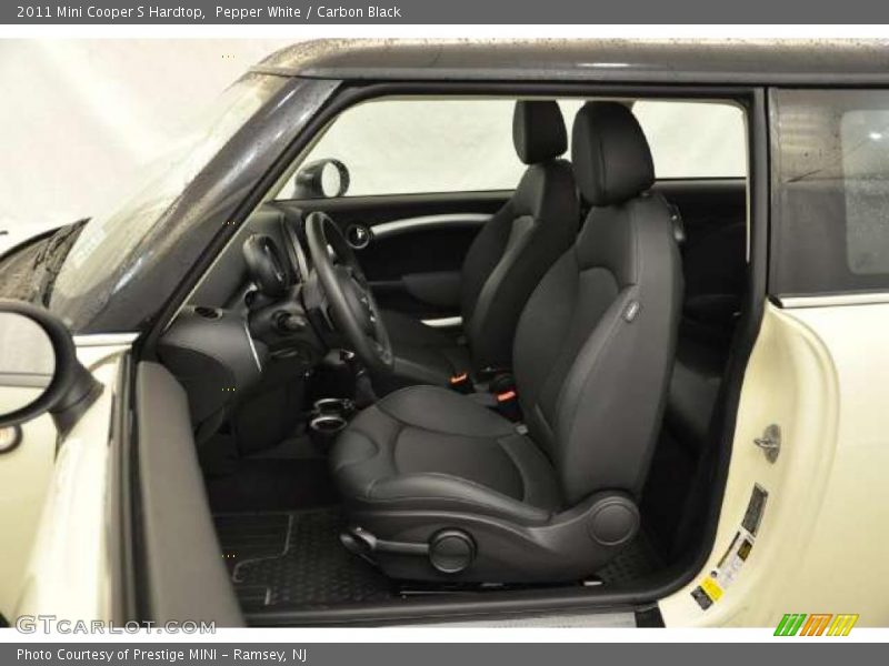 Pepper White / Carbon Black 2011 Mini Cooper S Hardtop
