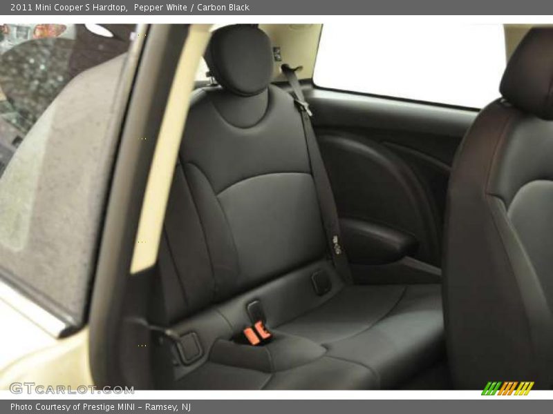 Pepper White / Carbon Black 2011 Mini Cooper S Hardtop