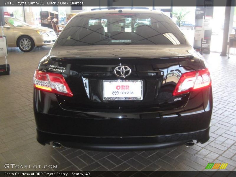 Black / Dark Charcoal 2011 Toyota Camry SE