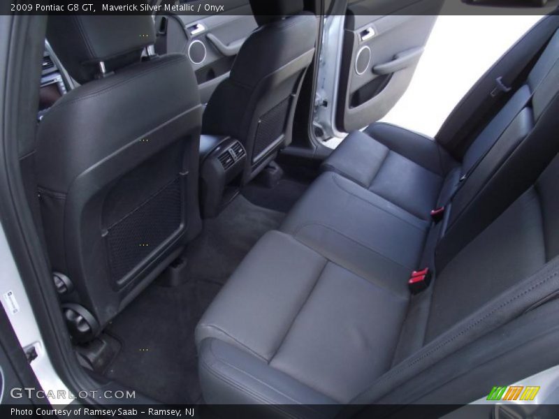 Maverick Silver Metallic / Onyx 2009 Pontiac G8 GT
