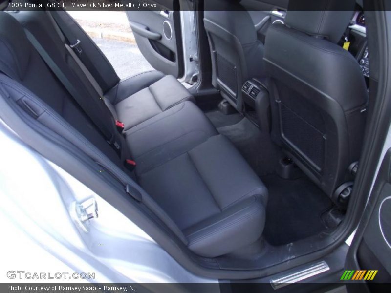 Maverick Silver Metallic / Onyx 2009 Pontiac G8 GT