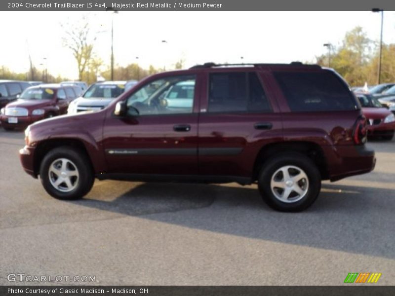 Majestic Red Metallic / Medium Pewter 2004 Chevrolet TrailBlazer LS 4x4