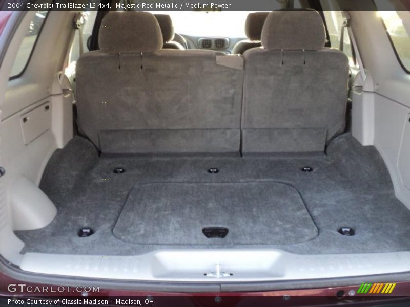 Majestic Red Metallic / Medium Pewter 2004 Chevrolet TrailBlazer LS 4x4