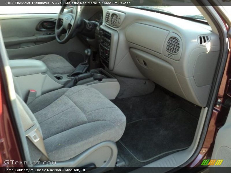 Majestic Red Metallic / Medium Pewter 2004 Chevrolet TrailBlazer LS 4x4