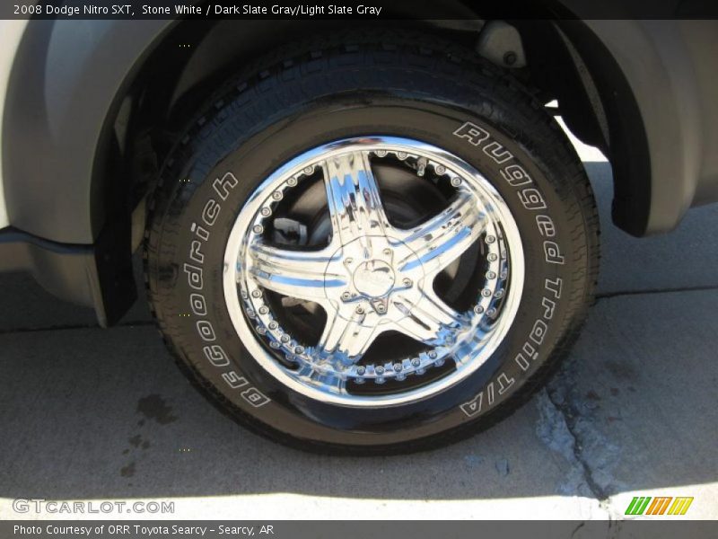 Stone White / Dark Slate Gray/Light Slate Gray 2008 Dodge Nitro SXT