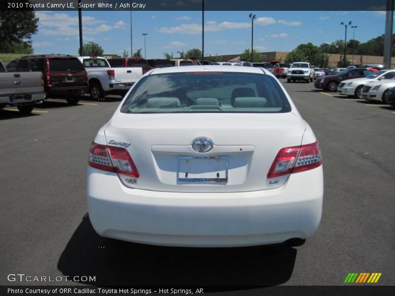 Super White / Ash Gray 2010 Toyota Camry LE