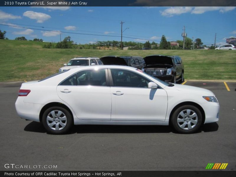 Super White / Ash Gray 2010 Toyota Camry LE