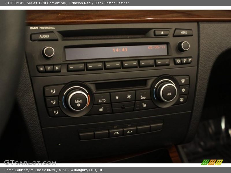 Controls of 2010 1 Series 128i Convertible