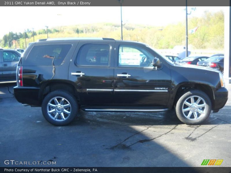 Onyx Black / Ebony 2011 GMC Yukon Denali AWD