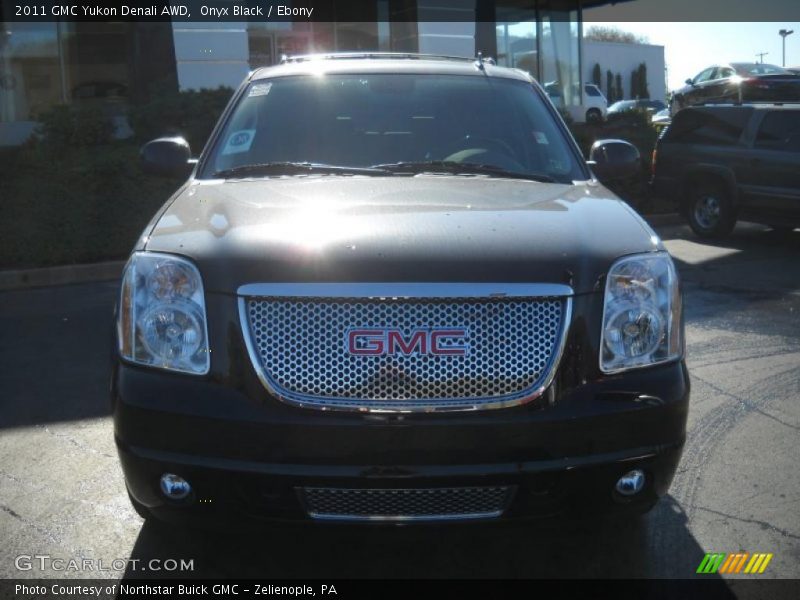 Onyx Black / Ebony 2011 GMC Yukon Denali AWD