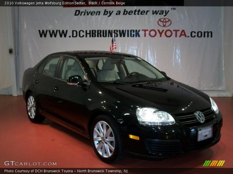 Black / Cornsilk Beige 2010 Volkswagen Jetta Wolfsburg Edition Sedan