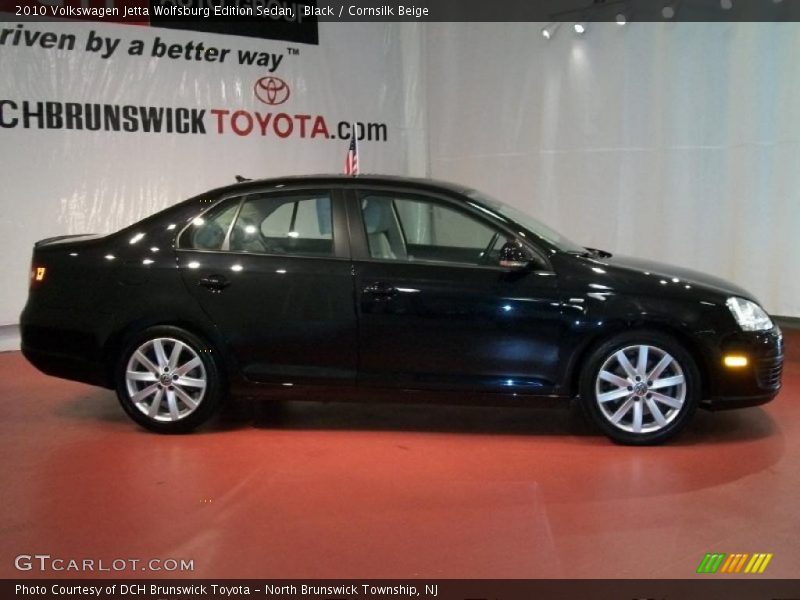 Black / Cornsilk Beige 2010 Volkswagen Jetta Wolfsburg Edition Sedan