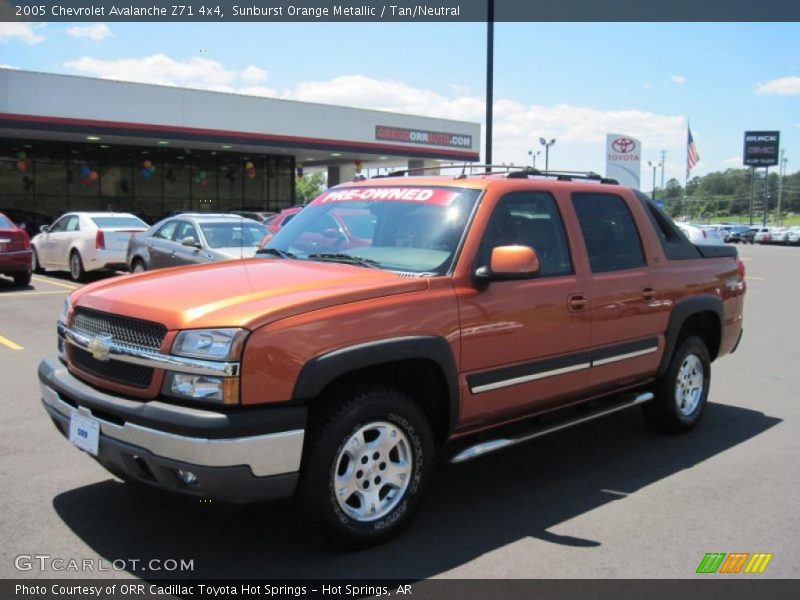 Sunburst Orange Metallic / Tan/Neutral 2005 Chevrolet Avalanche Z71 4x4