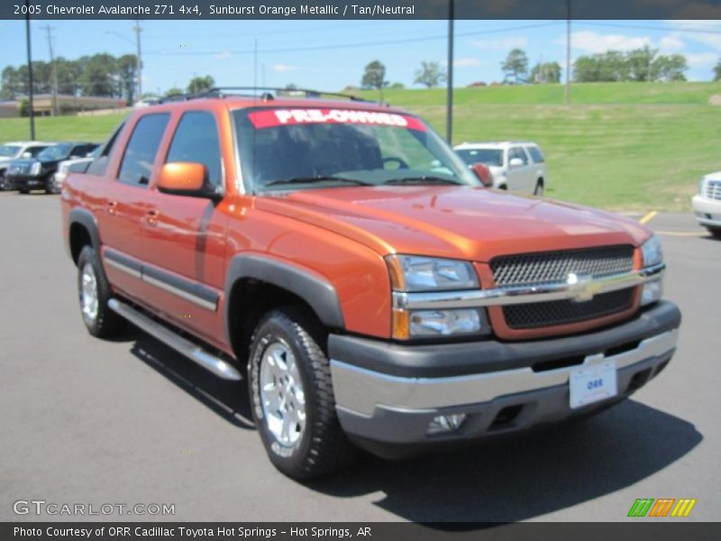 Sunburst Orange Metallic / Tan/Neutral 2005 Chevrolet Avalanche Z71 4x4