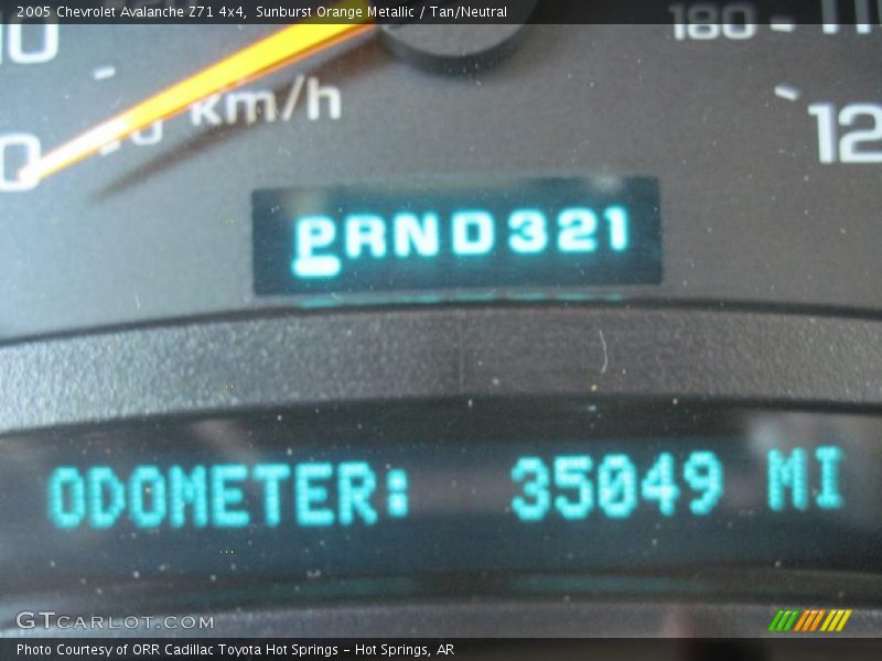 Sunburst Orange Metallic / Tan/Neutral 2005 Chevrolet Avalanche Z71 4x4