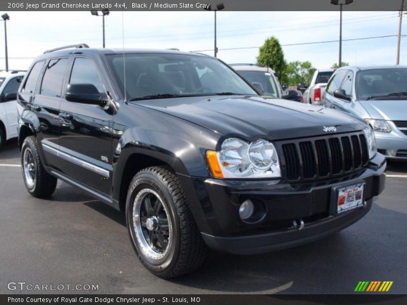 Black / Medium Slate Gray 2006 Jeep Grand Cherokee Laredo 4x4