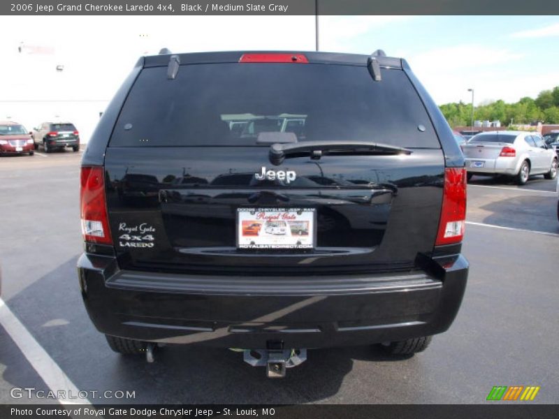 Black / Medium Slate Gray 2006 Jeep Grand Cherokee Laredo 4x4