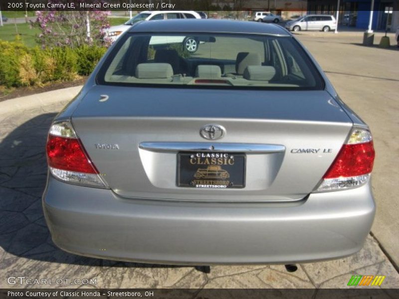 Mineral Green Opalescent / Gray 2005 Toyota Camry LE