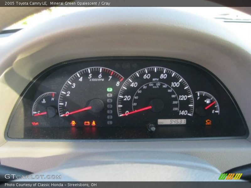 Mineral Green Opalescent / Gray 2005 Toyota Camry LE