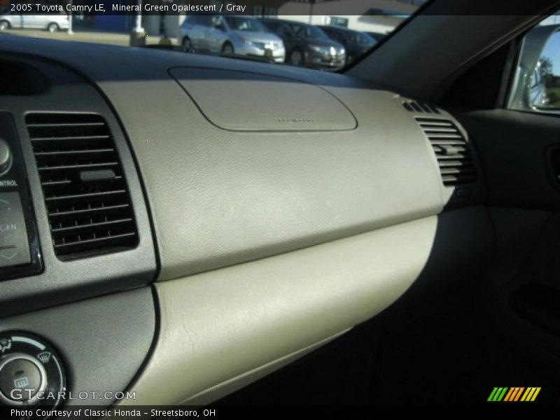 Mineral Green Opalescent / Gray 2005 Toyota Camry LE