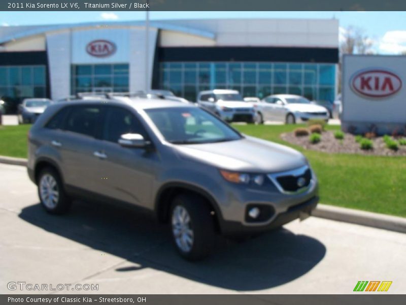 Titanium Silver / Black 2011 Kia Sorento LX V6